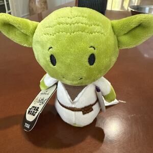 Star Wars Plush YODA, like the child mandalorian baby nwt ITTY BITTYS Hallmark